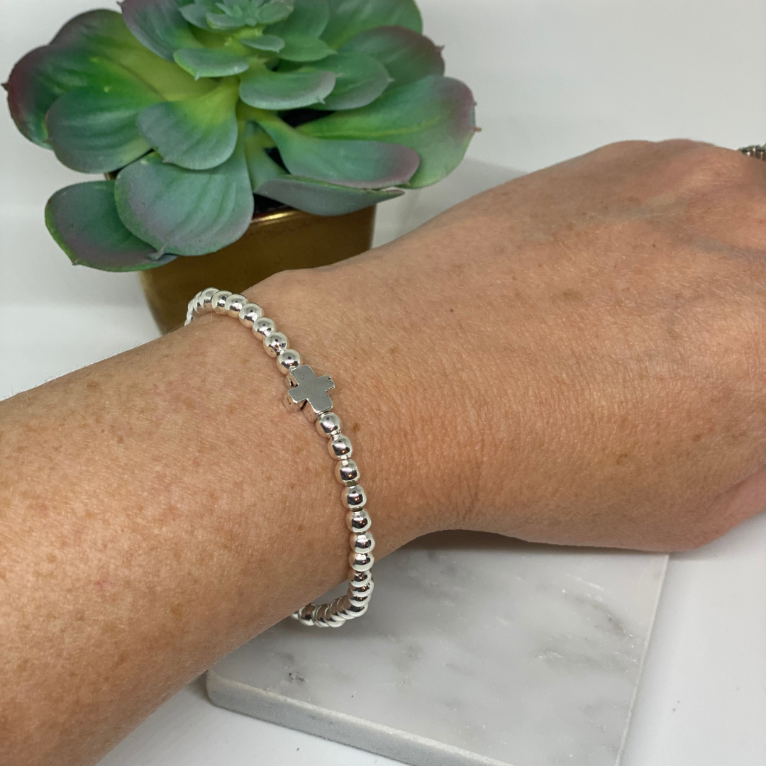 Cross Beaded Bracelet - Gold or Silver Cross Bracelet 22 Bracelets Bracelets Anthologie Co.